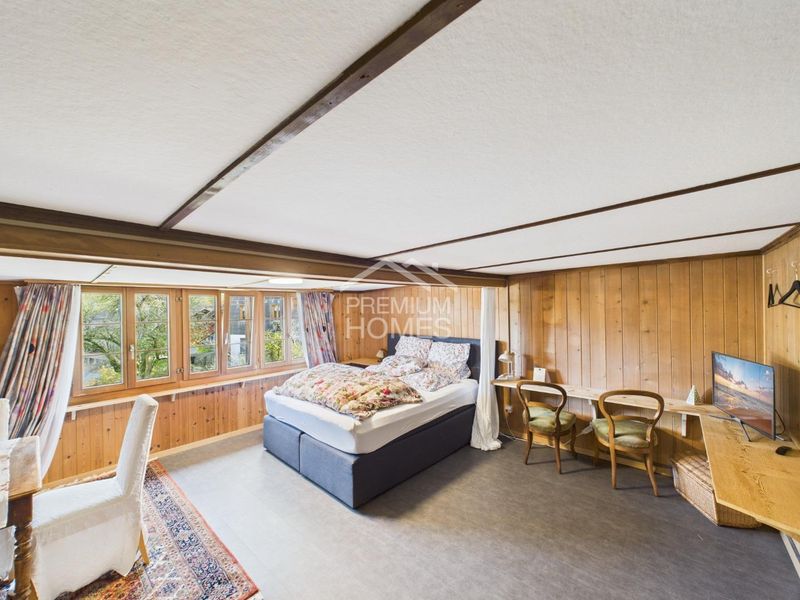 Charmantes Dreifamilienhaus - Perfekt für Freizeit- und Outdooraktivit - 4