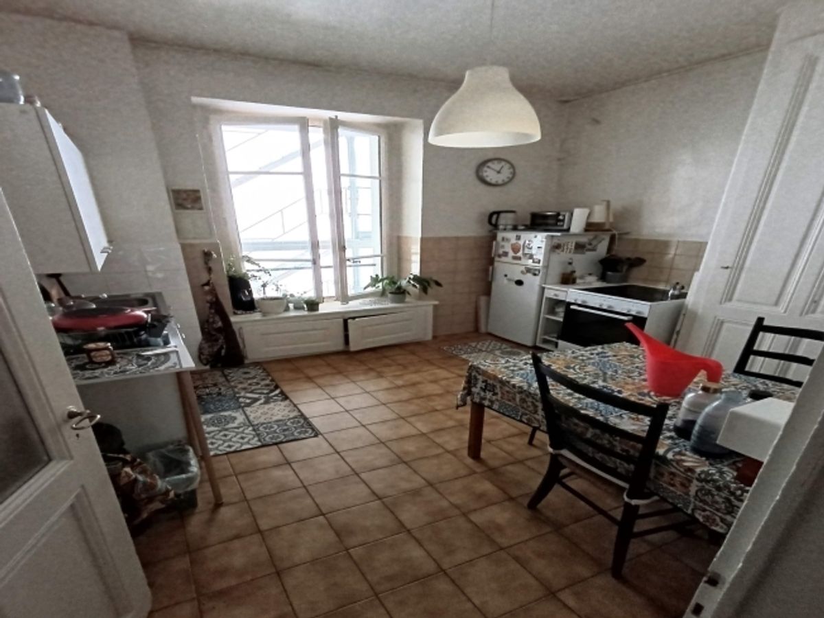 4-Zimmer-Wohnung im 3. Stock - 2