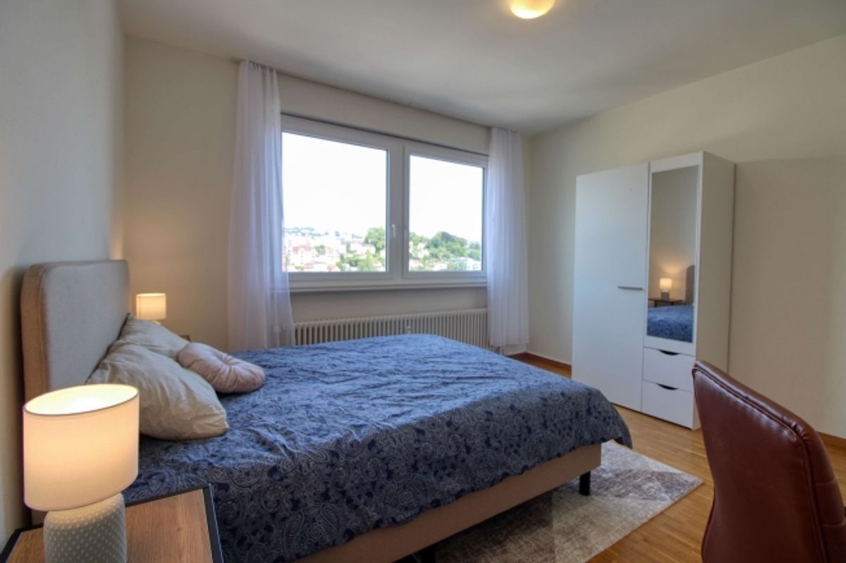 Elegant Coliving with Stunning Lake and Mountain Views - 1