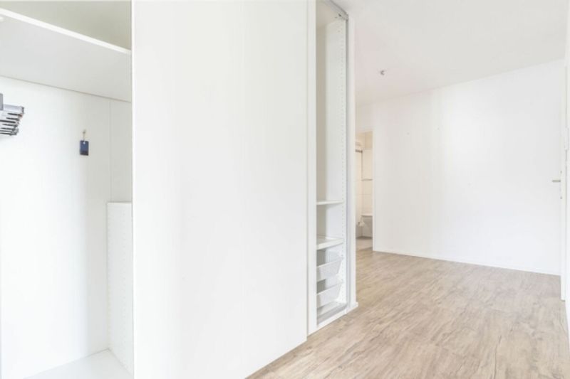 Lichtdurchflutete 4.5-Zimmer-Wohnung mit gedecktem Balkon - 8