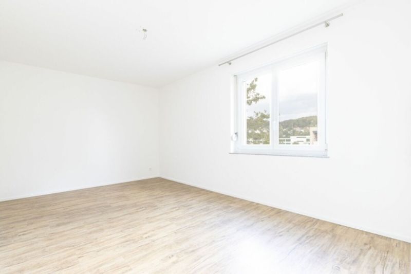 Lichtdurchflutete 4.5-Zimmer-Wohnung mit gedecktem Balkon - 10