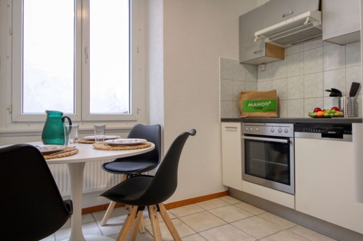 Connected Coliving Life in Lausanne's Sous-Gare District - 4