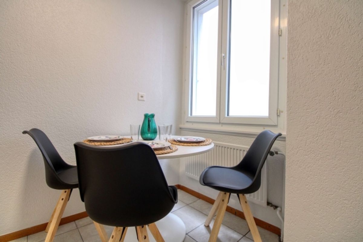 Connected Coliving Life in Lausanne's Sous-Gare District - 6