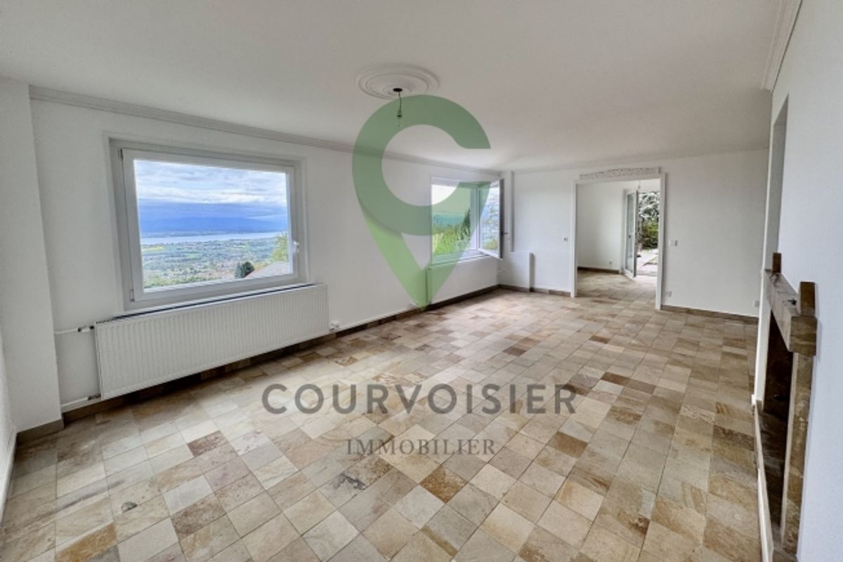 Einfamilienhaus mit 6,5 Zimmern und atemberaubender Aussicht in der Nä - 3