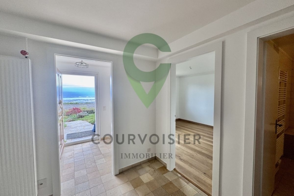 Einfamilienhaus mit 6,5 Zimmern und atemberaubender Aussicht in der Nä - 4