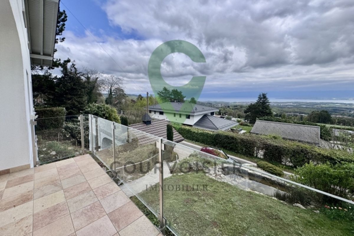 Einfamilienhaus mit 6,5 Zimmern und atemberaubender Aussicht in der Nä - 12