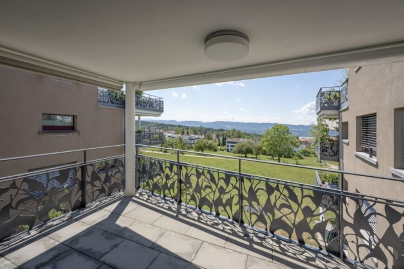 Moderne & geräumige 2.5-Zimmerwohnung mit Einstellplatz - 5