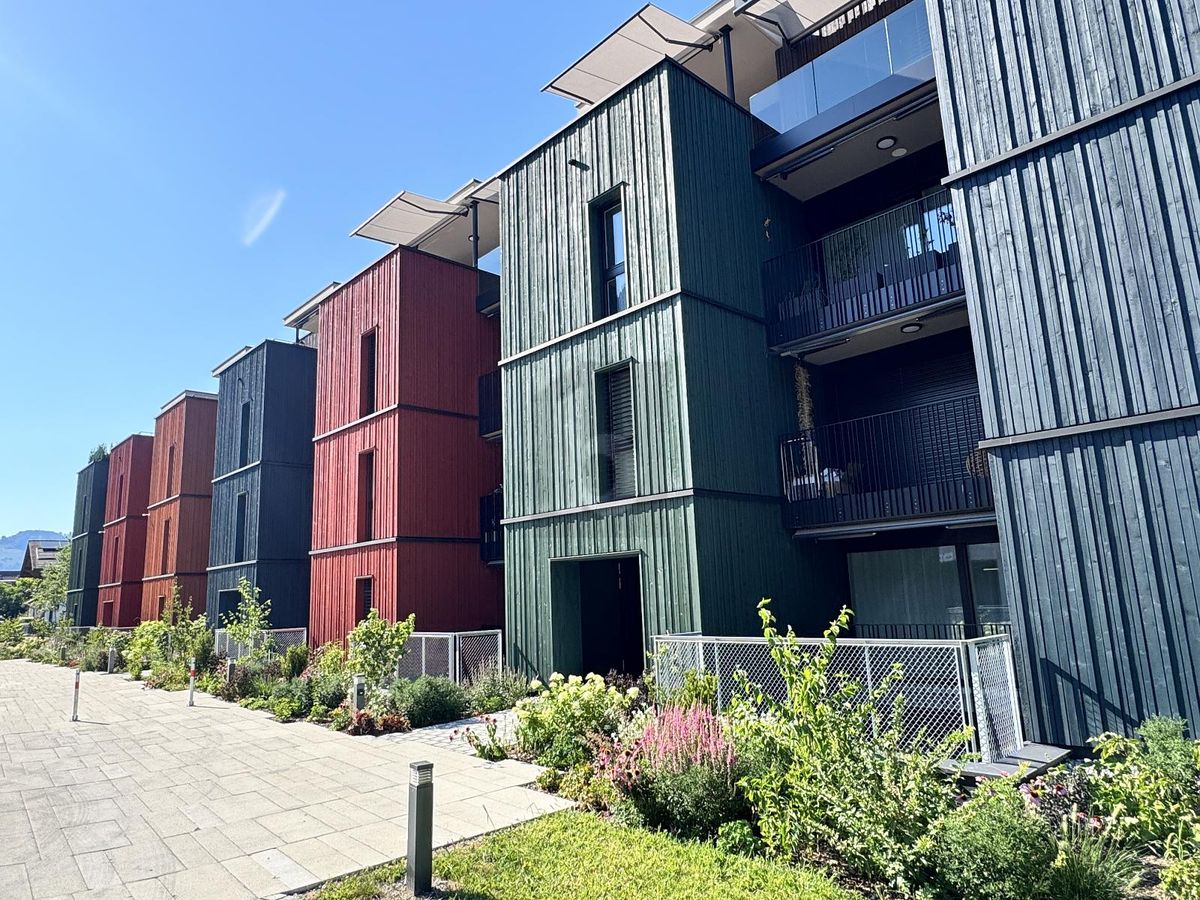 LUXURIÖSER NEUBAU DIREKT AM SEE - 0