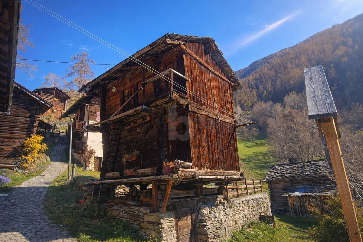 AMÉNAGEMENT SUR MESURE, AVEC VUE PANORAMIQUE - 1
