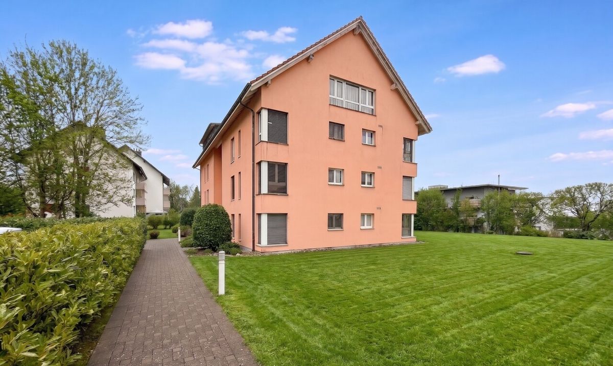 Grosszügige und gepflegte Gartenwohnung an ruhiger Lage - 0