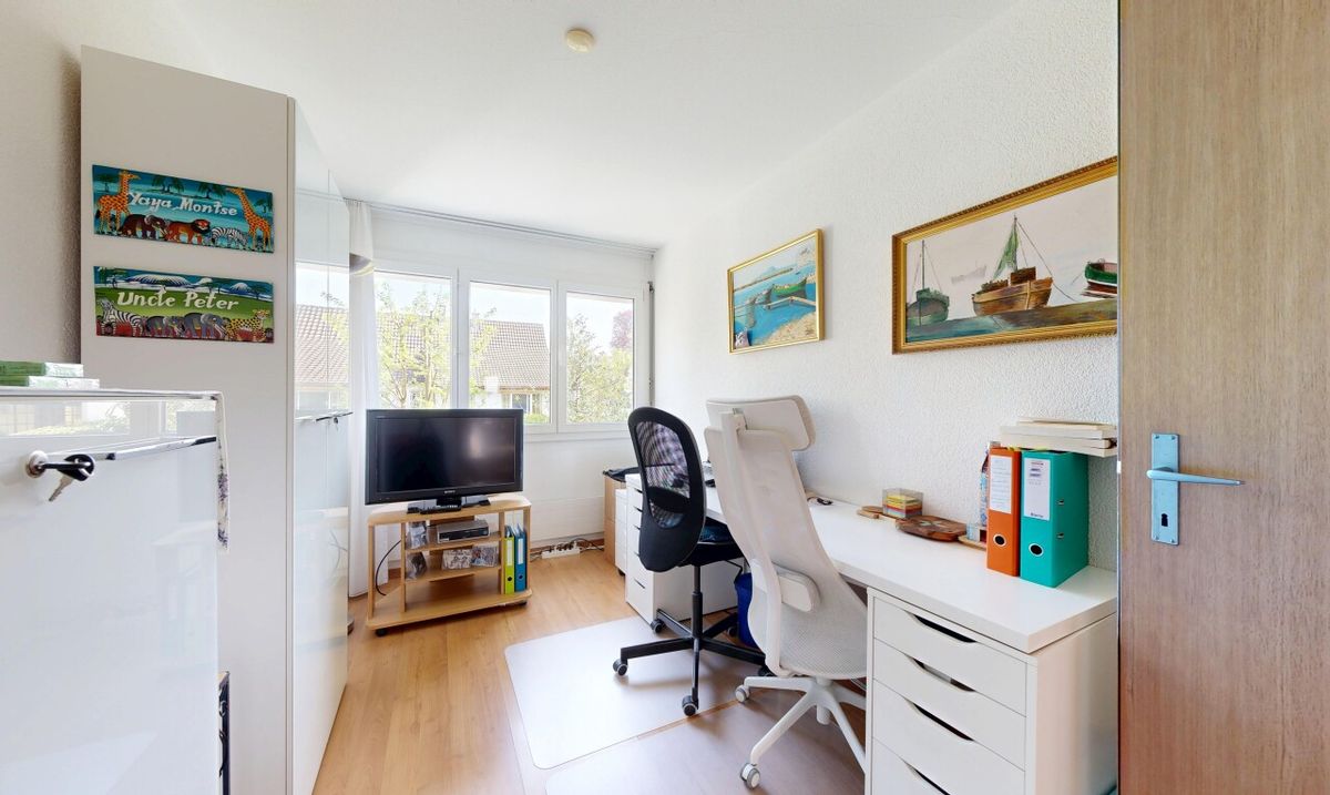 Renovierte 4.5-Zimmer Wohnung mit Balkon in Nidau - 8