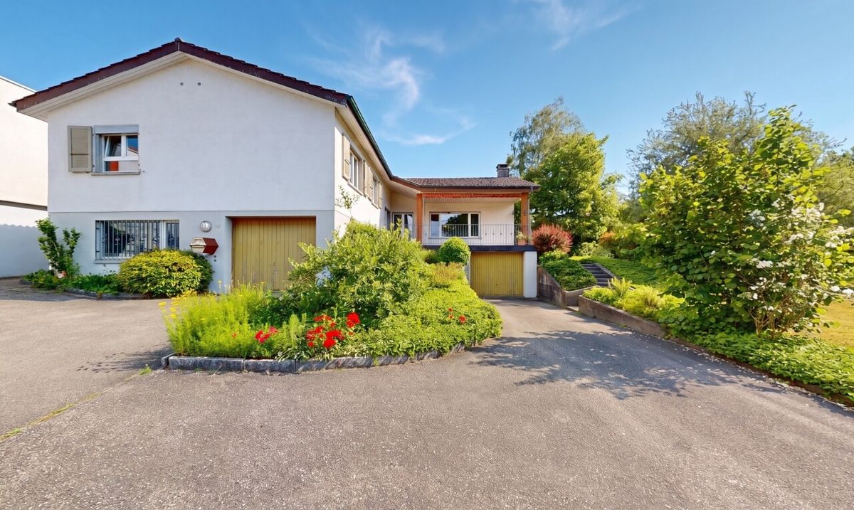 Einfamilienhaus mit separatem Atelier - 0