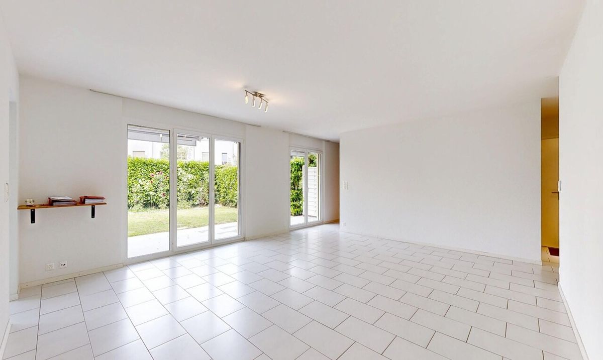 Geräumige, komplett renovierte 5,5-Zimmer-Gartenwohnung in Morges - 0