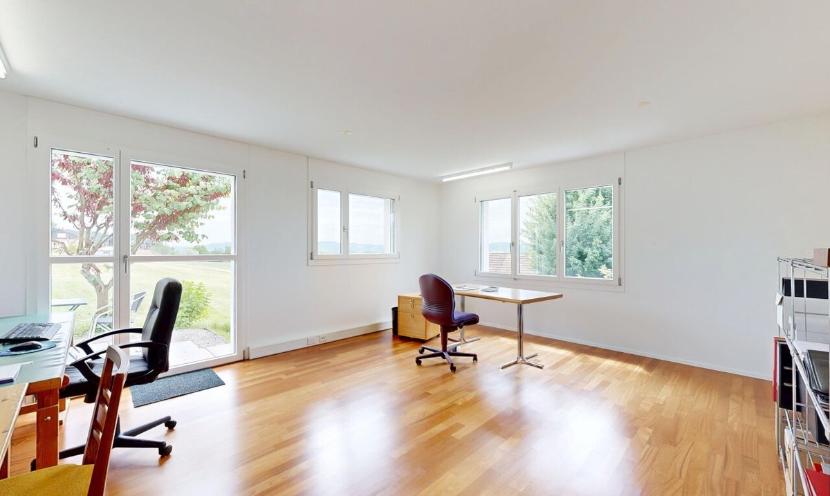 Top gepflegtes 6-Zimmer-Einfamilienhaus mit Weitblick in Uesslingen TG - 8