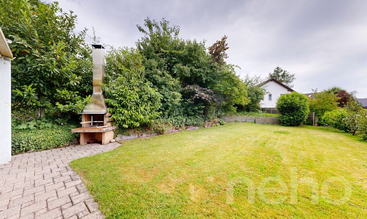 Familienfreundliches Mittelhaus mit Wintergarten und Photovoltaik - 3