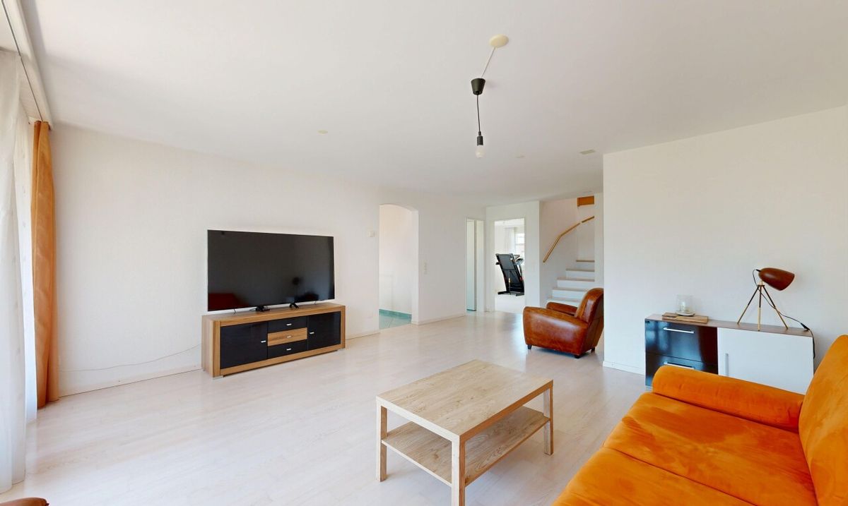 Attraktive Maisonettewohnung in gepflegtem Dreiparteienhaus - 1