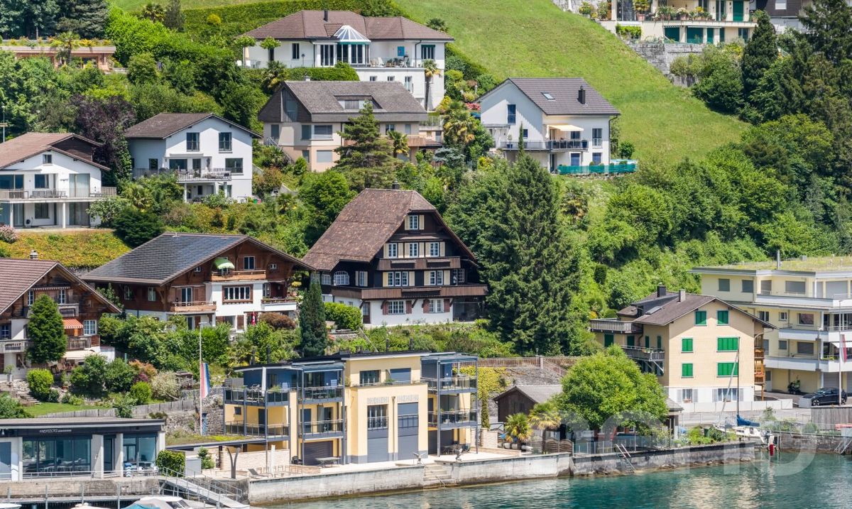 Einmalige Seeliegenschaft mit aussergewöhnlichem Entwicklungspotenzial - 0