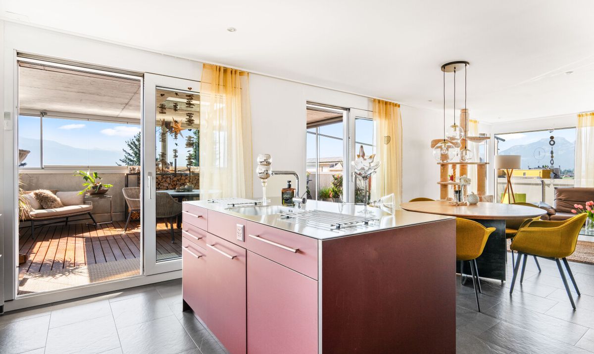 Exklusive Attika mit Wintergarten und 120 m² Terrasse - 3