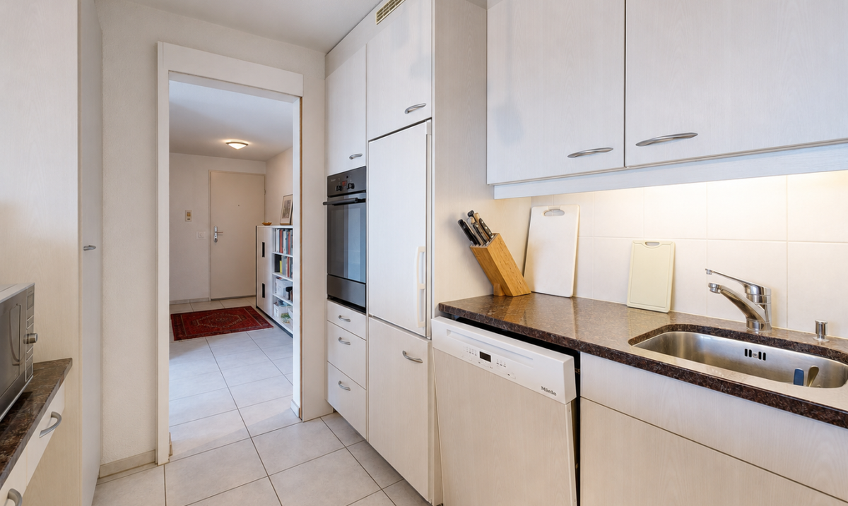 Gepflegte 3.5 Zimmer Wohnung mit Cheminée und Balkon - 3