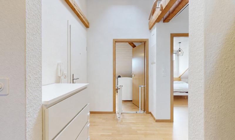 Charmante 3.5-Zimmer-Dachwohnung mit Balkon an ruhiger Lage in Basel - 4