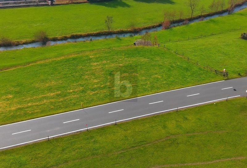 GROSSZÜGIGES BAUPARADIES MIT VIEL FREIRAUM - 3