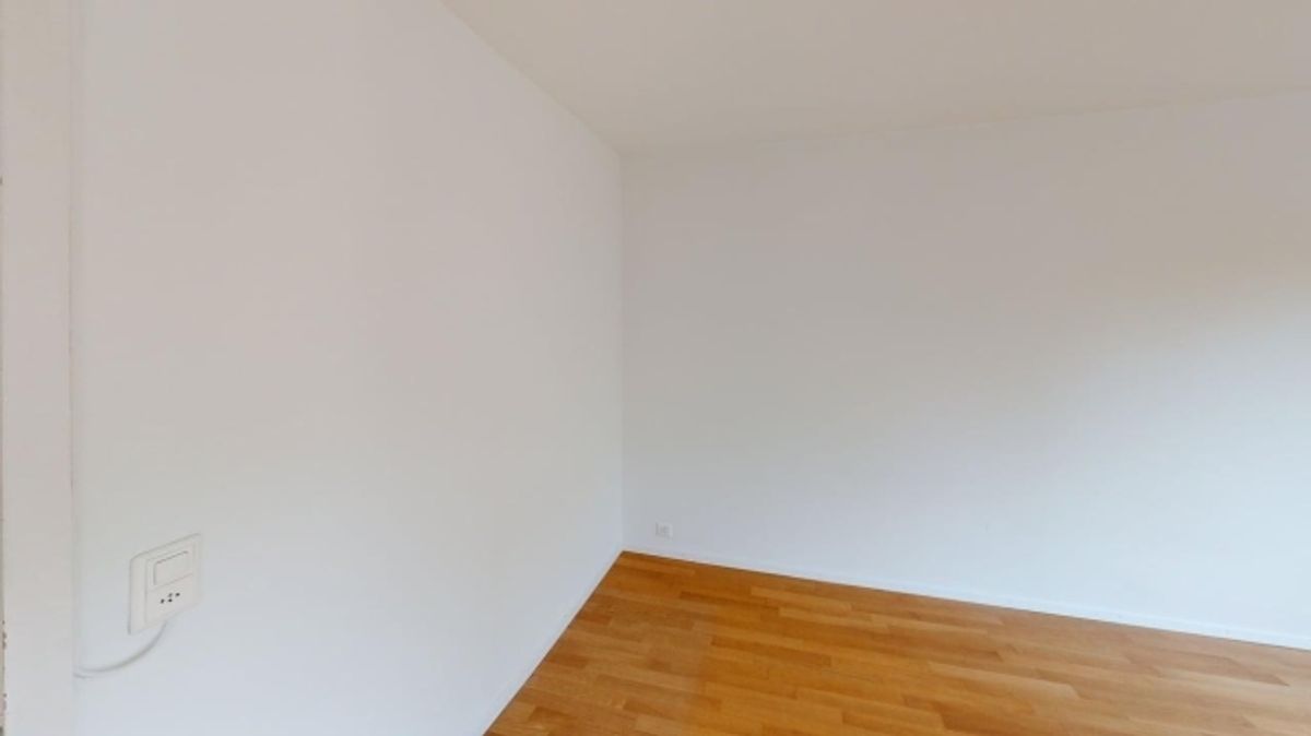 6-Zimmer-Wohnung im Herzen von Zumikon - ENGLISH BELOW - 1