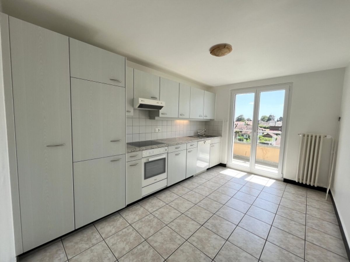 Grosses 2.5-Zimmer-Apartment mit Balkon in Echallens - 1