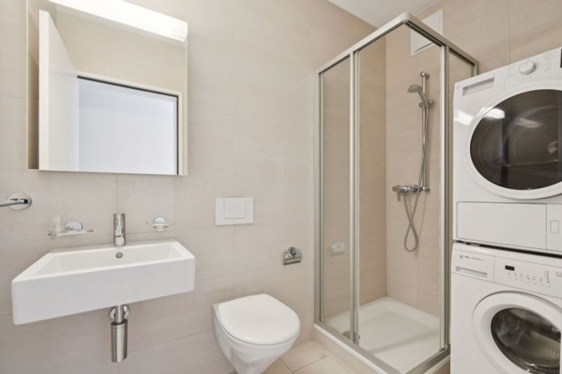 Lichtdurchflutete 3.5-Zimmer Wohnung mit Blick in Zürich inkl. 2 Garagenstellplätze - 9