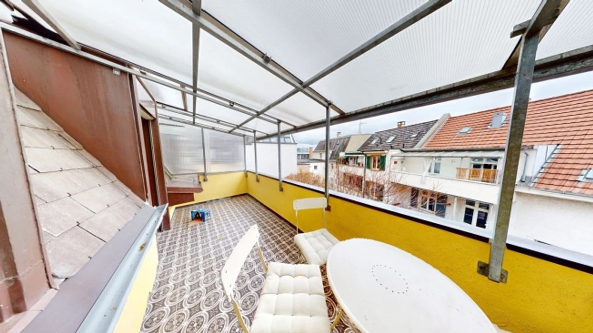 Furnished room in modernised apartment in a top location - 4