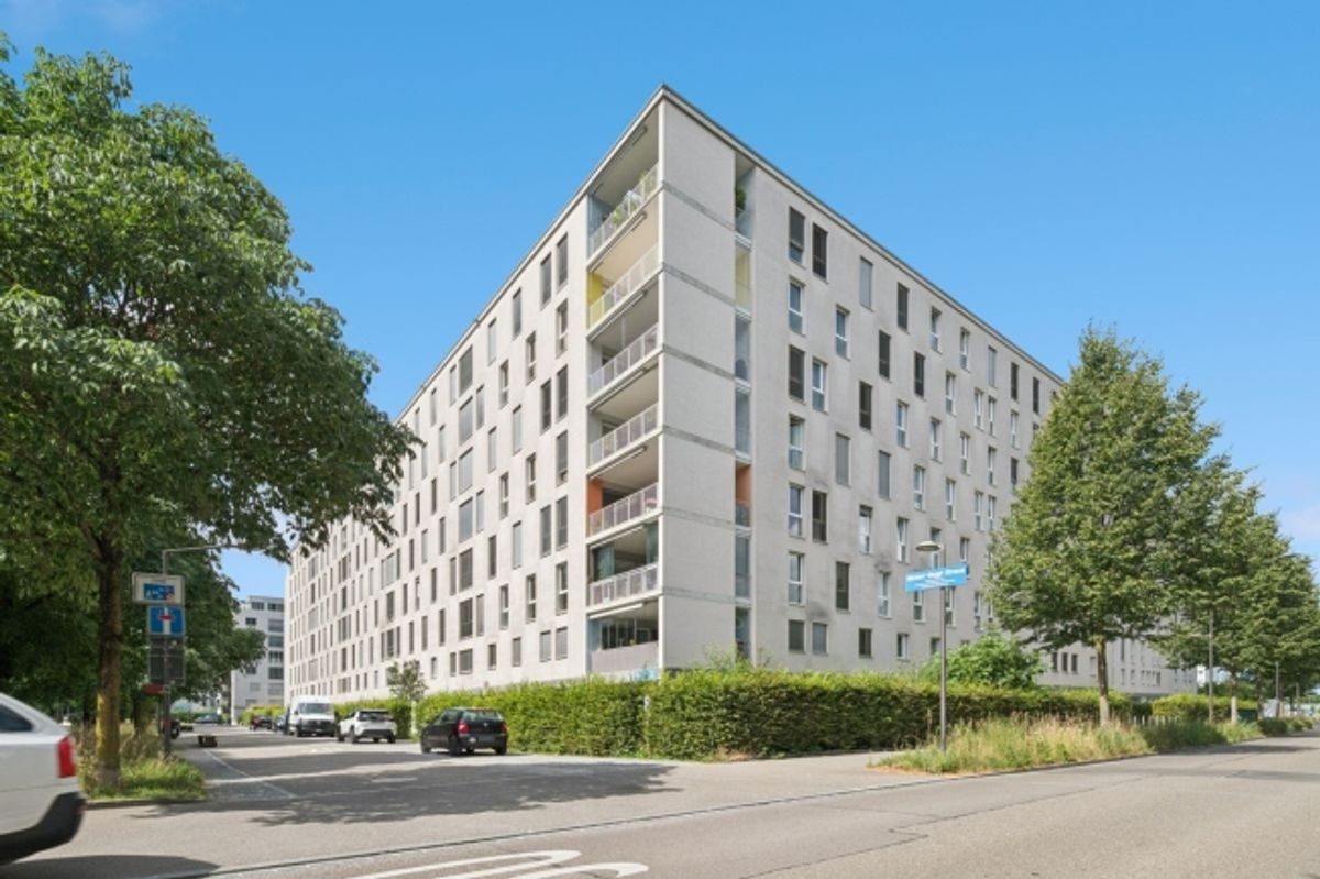 Lichtdurchflutete 3.5-Zimmer Wohnung mit Blick in Zürich inkl. 2 Garagenstellplätze - 0