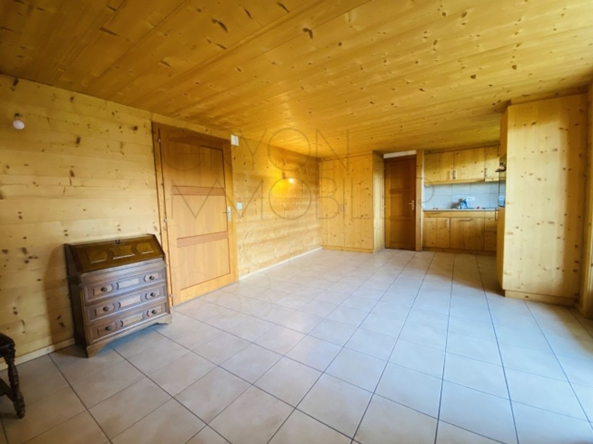 Zu vermieten in Posses bei Bex schönes 2-Zimmer-Apartment mit Balkon - 1
