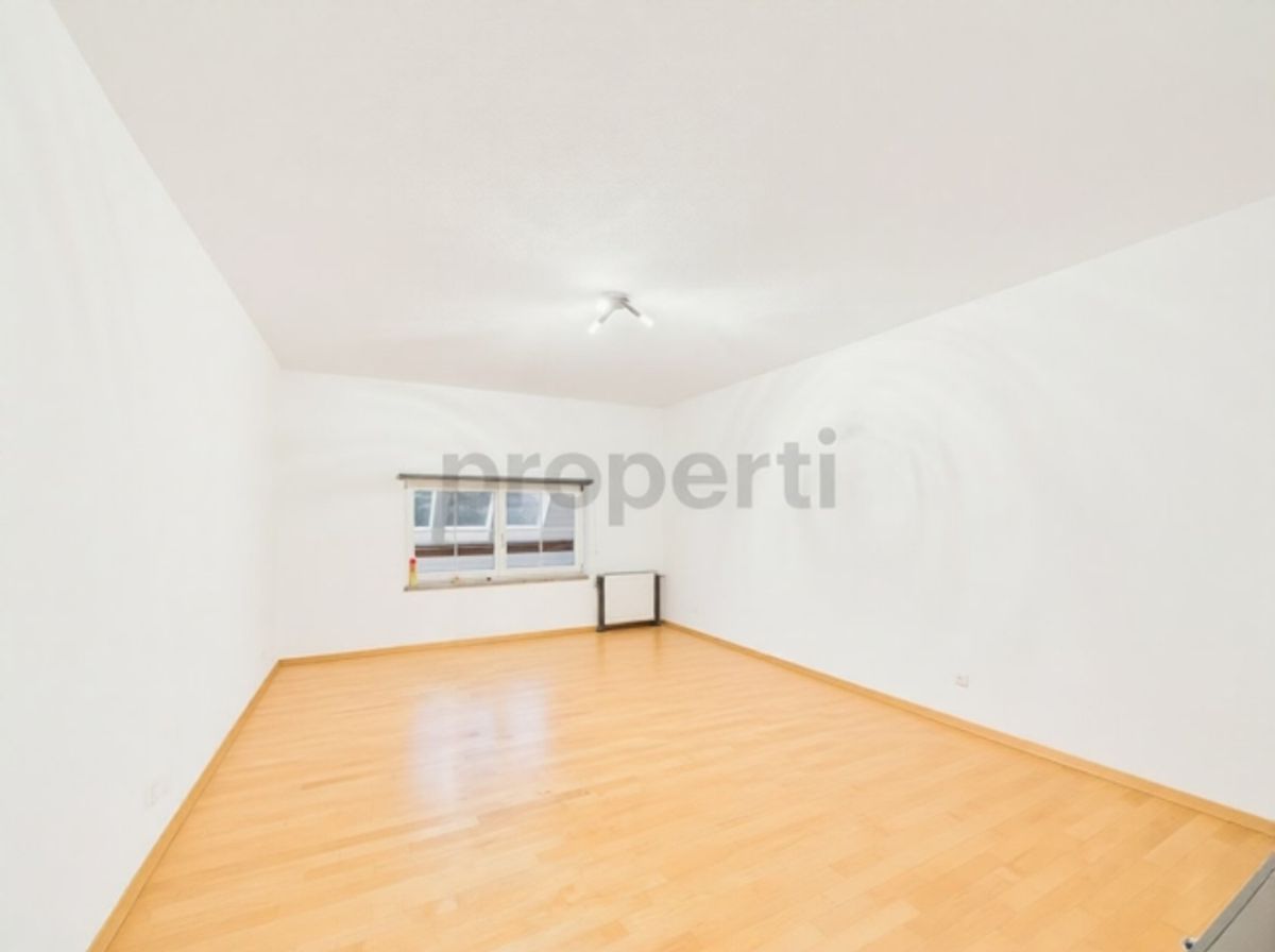 Renovierte 4.5-Zimmer Maisonette in historischem Bauernhaus mit Balkon, Rothrist AG - 5