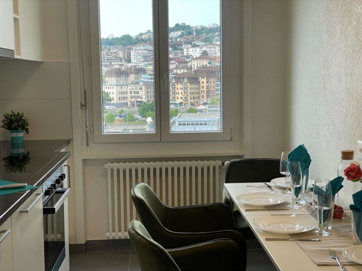 Furnished room in modernised apartment in a top location - 12