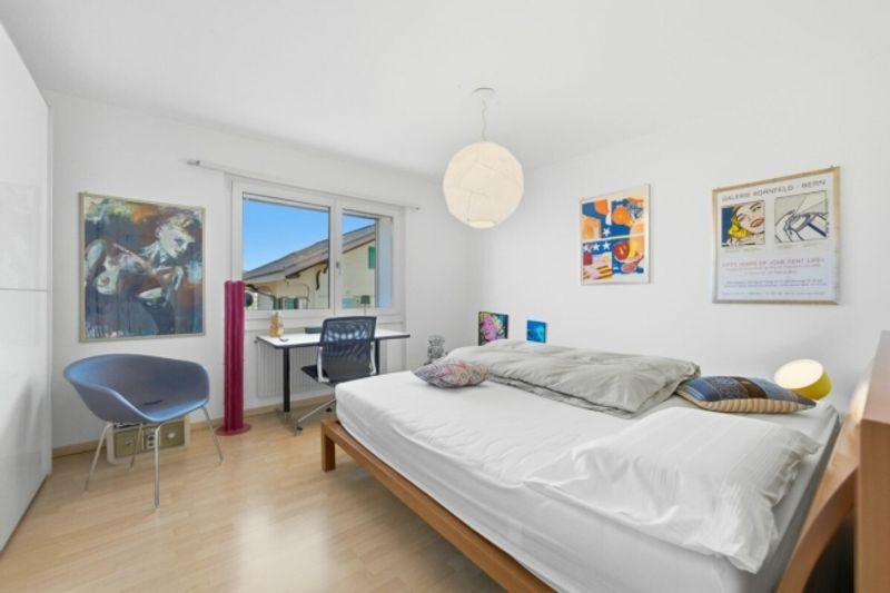 *RESERVIERT* Exklusives Wohnerlebnis mit Weitblick Modernisiertes Raumwunder in Belp - 9