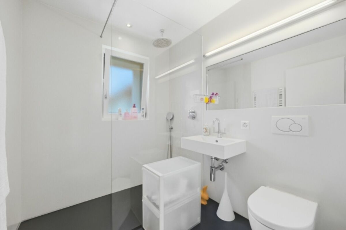 *RESERVIERT* Exklusives Wohnerlebnis mit Weitblick Modernisiertes Raumwunder in Belp - 9