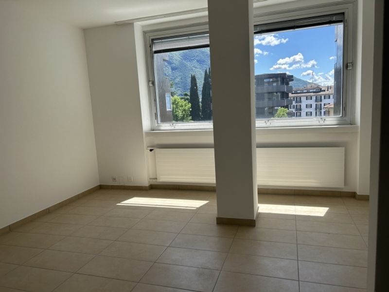 BÜRO IN LUGANO-CASSARATE ZU VERKAUFEN - 3
