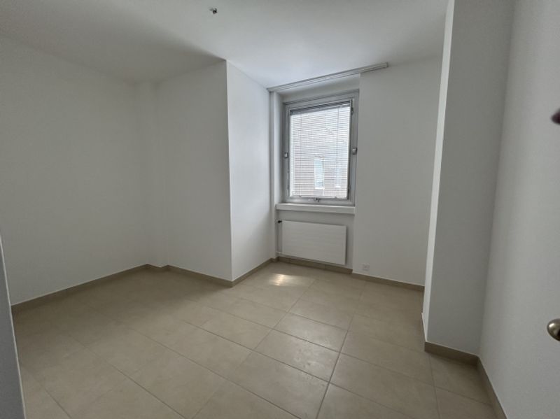 BÜRO IN LUGANO-CASSARATE ZU VERKAUFEN - 7