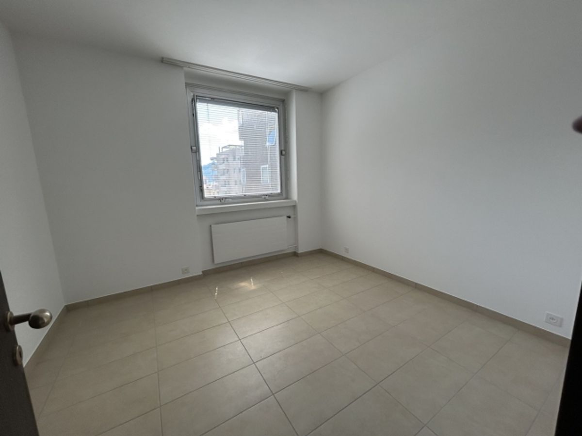 BÜRO IN LUGANO-CASSARATE ZU VERKAUFEN - 7