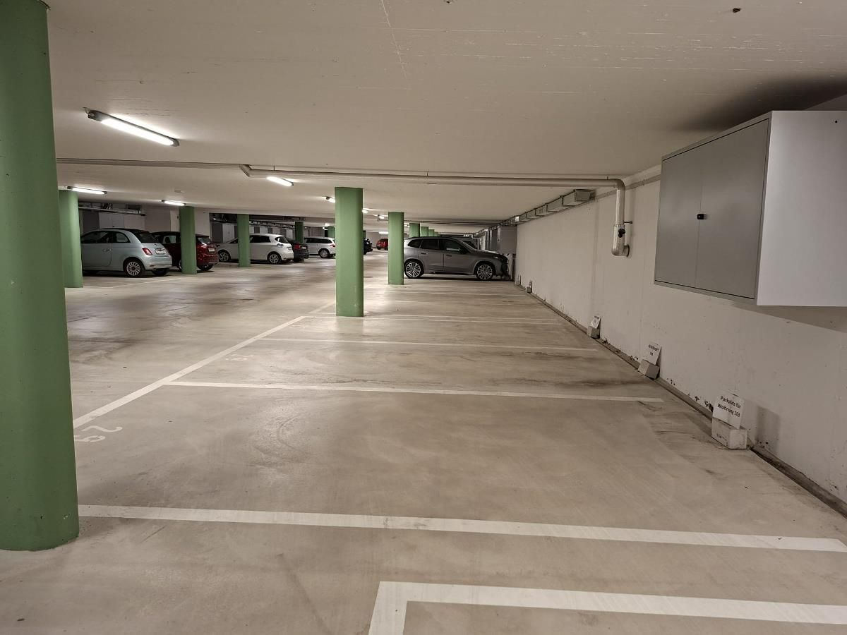 Tiefgarage - 1