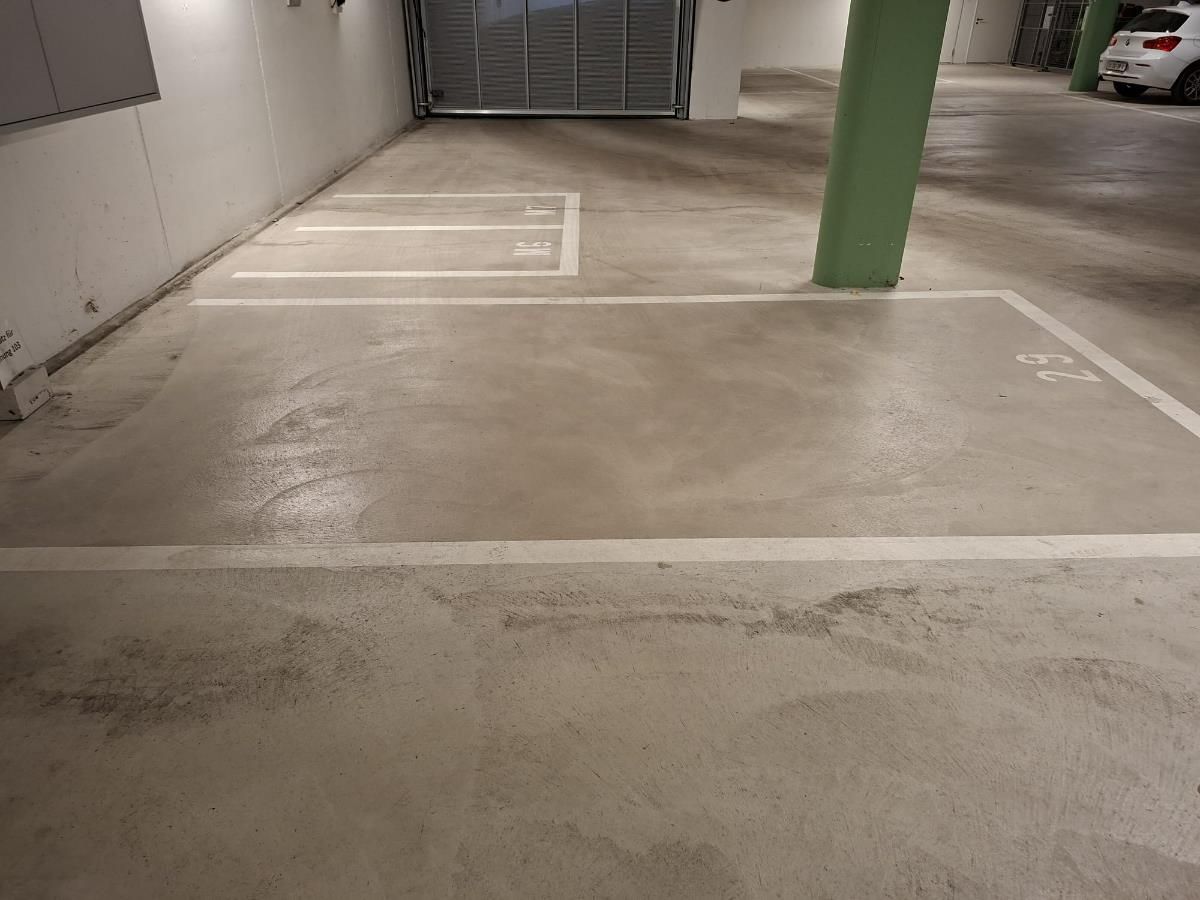 Tiefgarage - 2