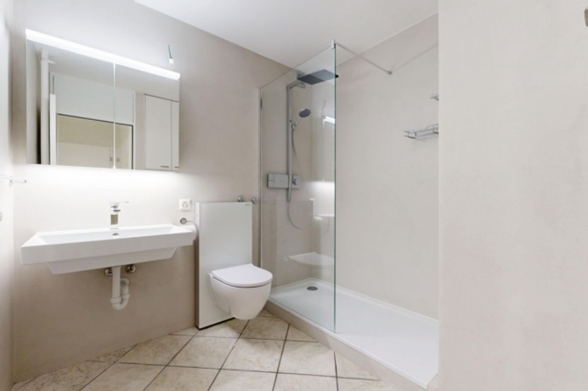 Neu Renovierte 2.5-Zi. Wohnung beim Messeplatz Basel - 7