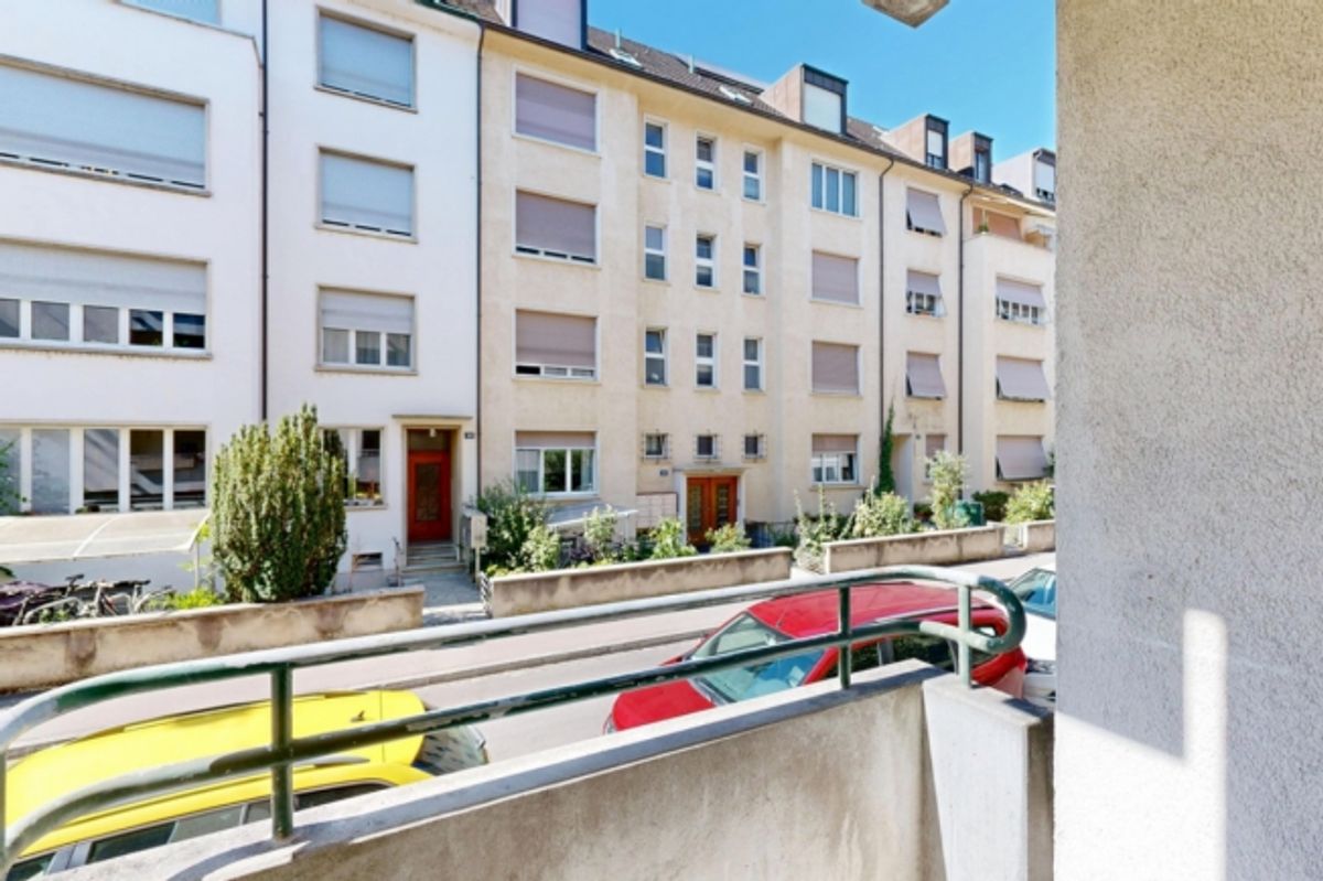 Neu Renovierte 2.5-Zi. Wohnung beim Messeplatz Basel - 4