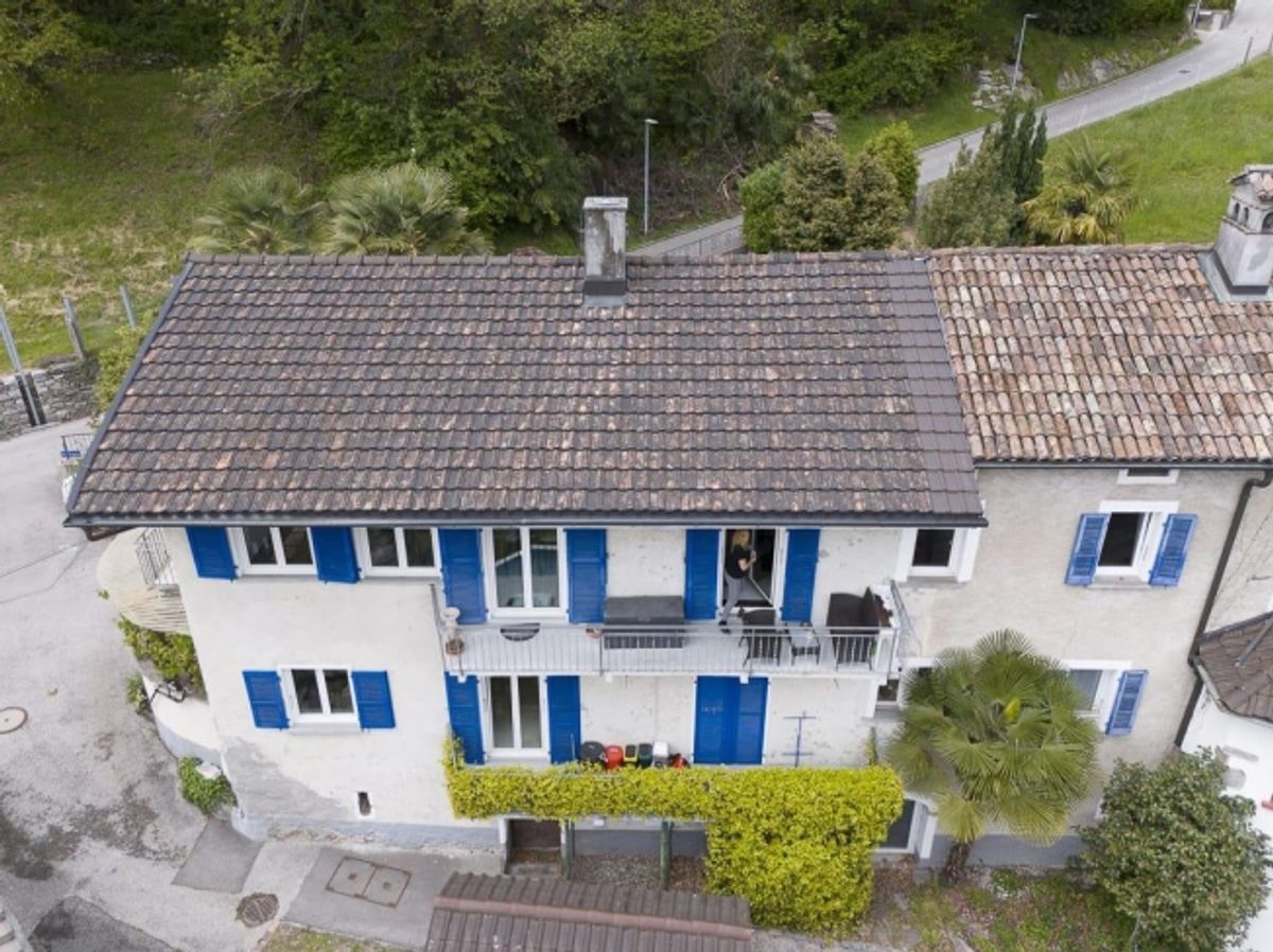 Casa unifamiliare con due unità abitative indipendenti a Mezzovico-Vira, ammessa residenza secondaria. - 1