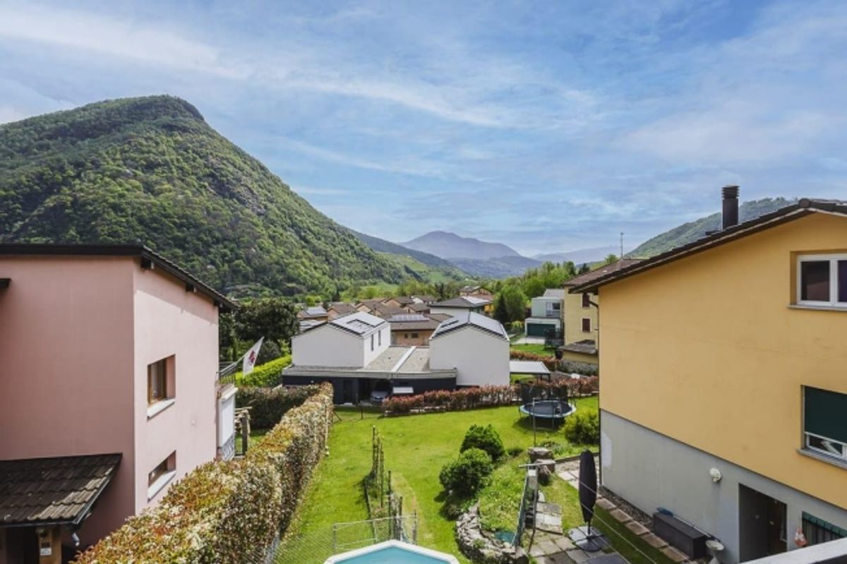 Casa unifamiliare con due unità abitative indipendenti a Mezzovico-Vira, ammessa residenza secondaria. - 3