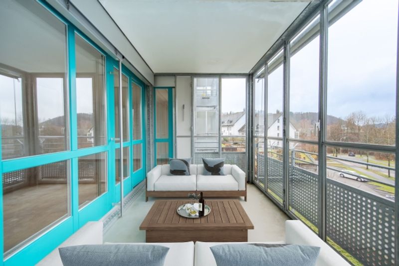 Wohnen mit Komfort eigene Waschmaschine, grosser Balkon & viel Platz - 11
