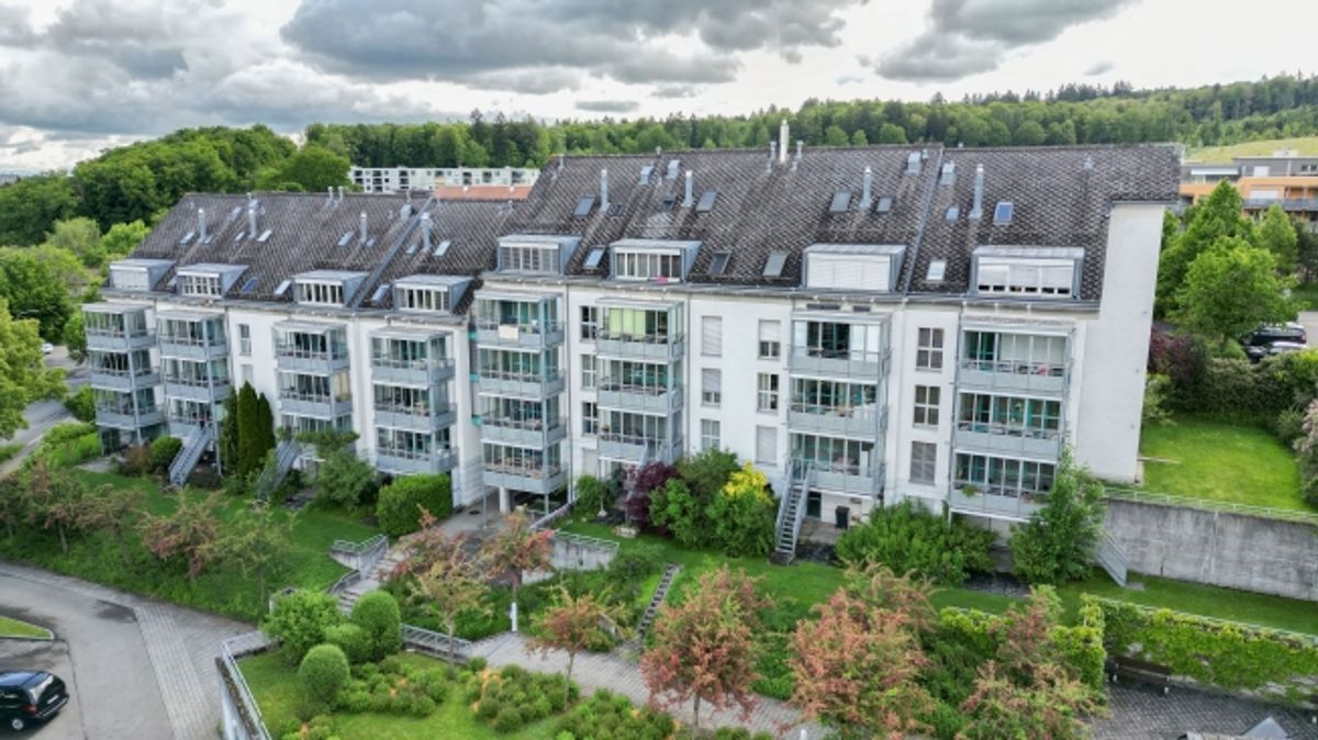 Wohnen mit Komfort eigene Waschmaschine, grosser Balkon & viel Platz - 12
