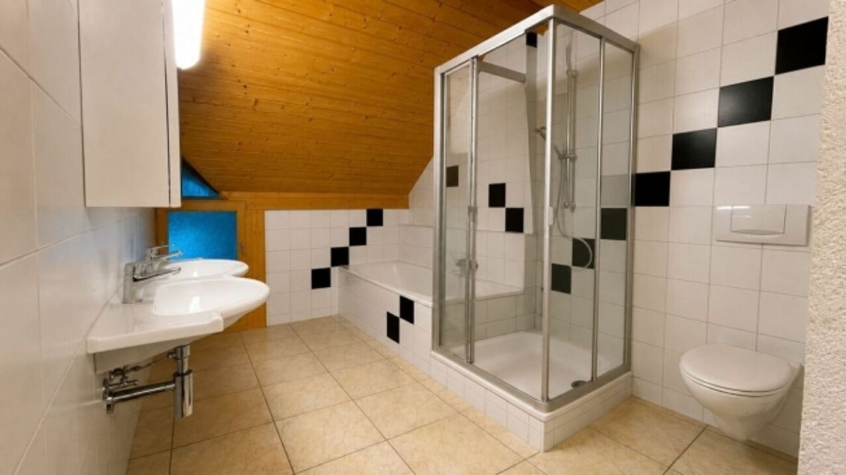 Wohn- und Geschäftshaus im Zentrum von Oberdorf - 12