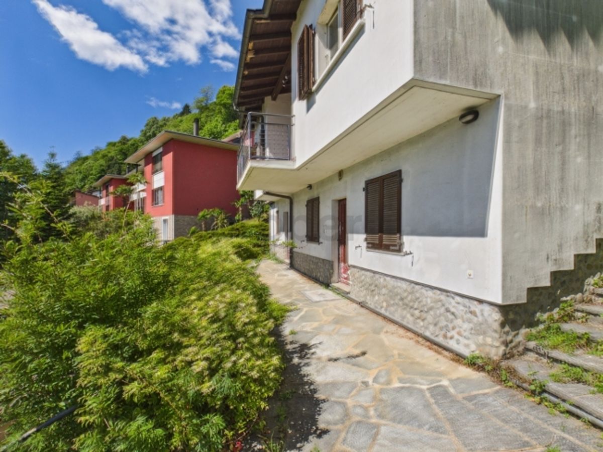 Elegante villa 4 locali con balcone ristrutturata, Agno - 11