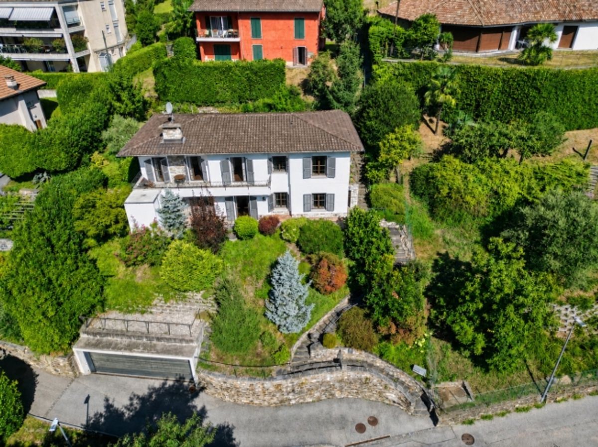 Villa mit Panoramablick auf den Luganersee in Morcote - 3