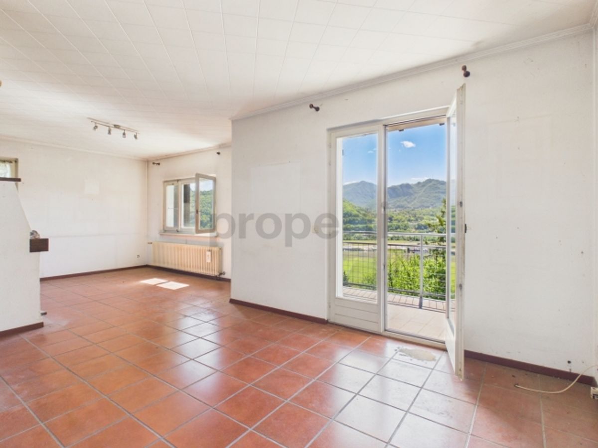 Elegante villa 4 locali con balcone ristrutturata, Agno - 0